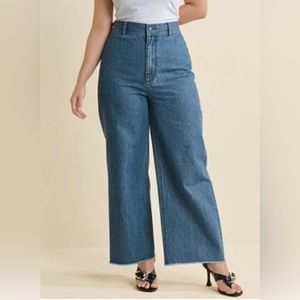 Women’s high waisted vintage jeans
